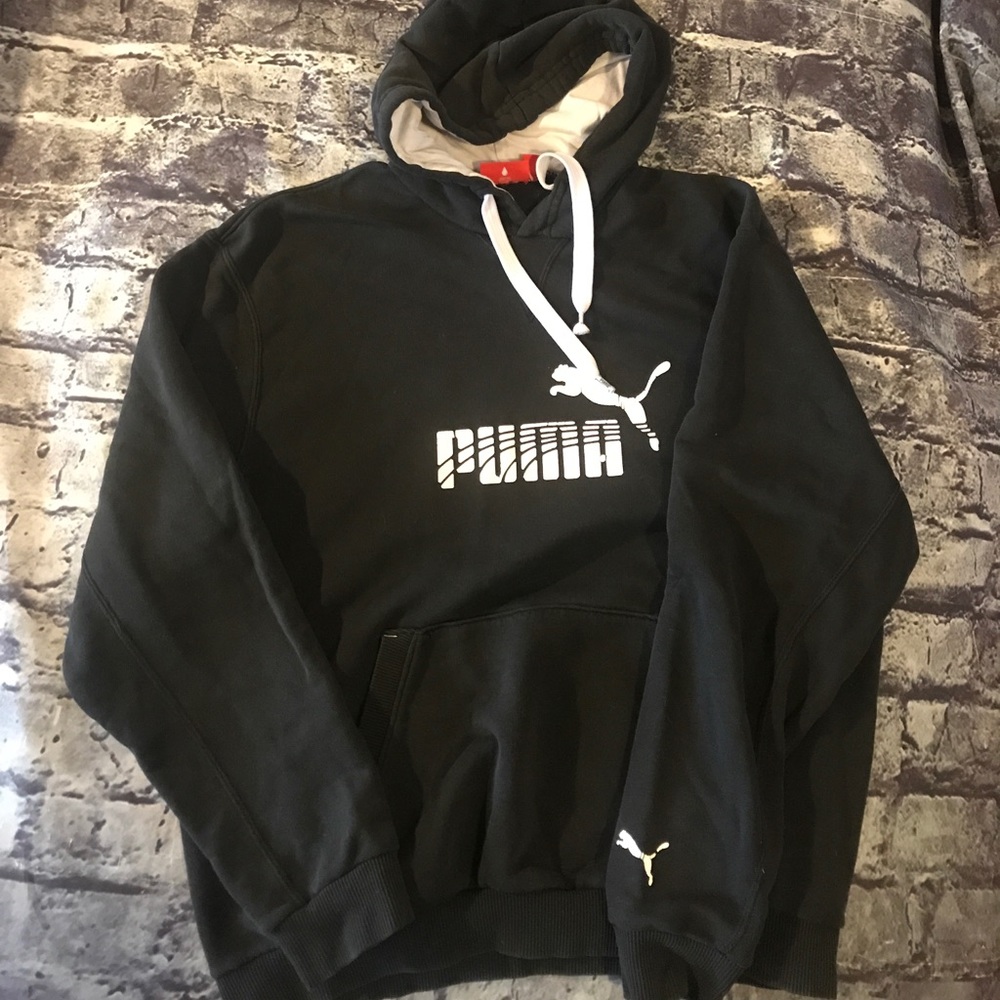 Men’s small puma hoodie